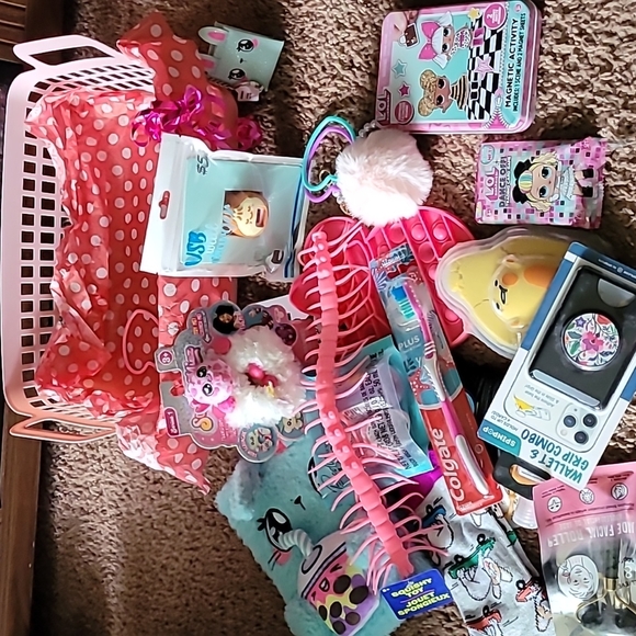 18 items gift basket 18 items gift basket 18 items gift basket 18 items gift bas - Picture 15 of 17